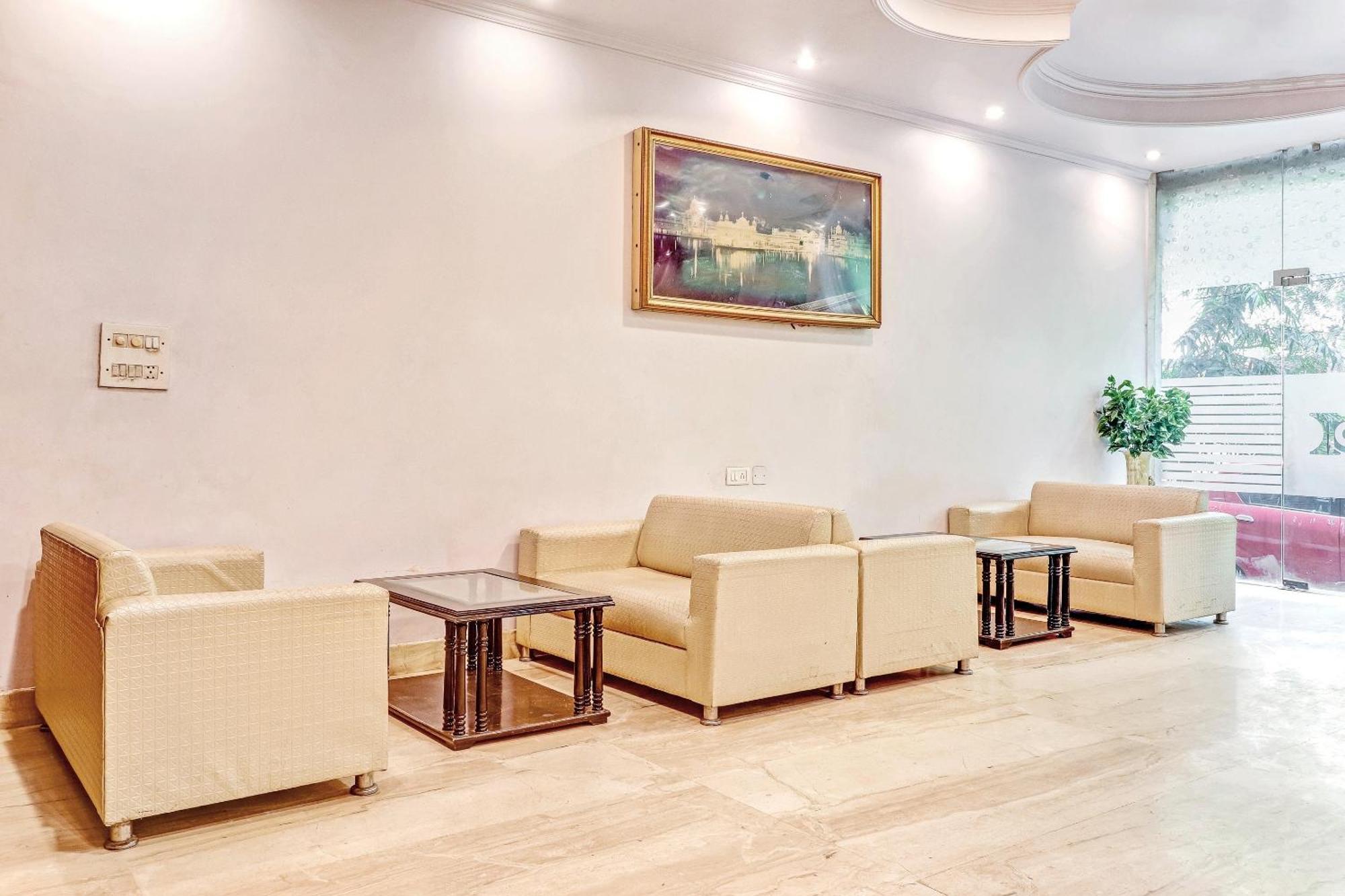 Hotel O Grand Central Дели Экстерьер фото