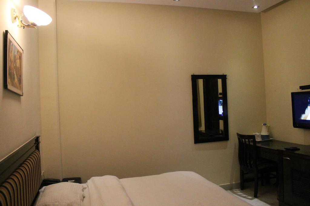 Hotel O Grand Central Дели Экстерьер фото