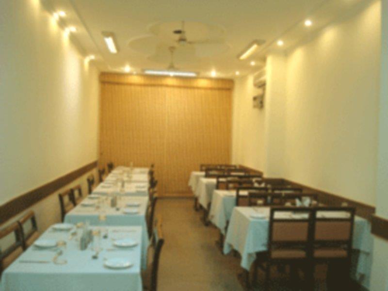 Hotel O Grand Central Дели Экстерьер фото